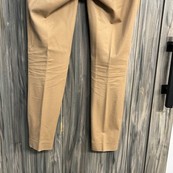 New York and Company size 4 Skinny leg Dress Pants in a tan color - Picture 12 of 13